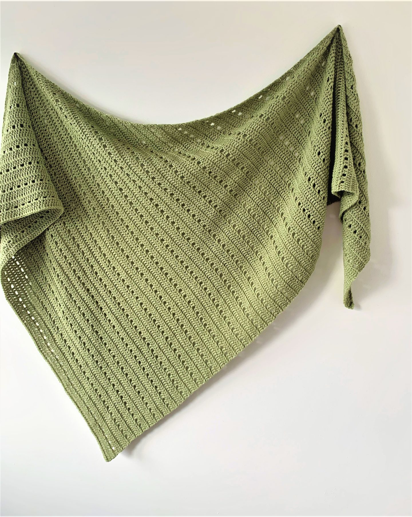 front on picture of the ferne shawl