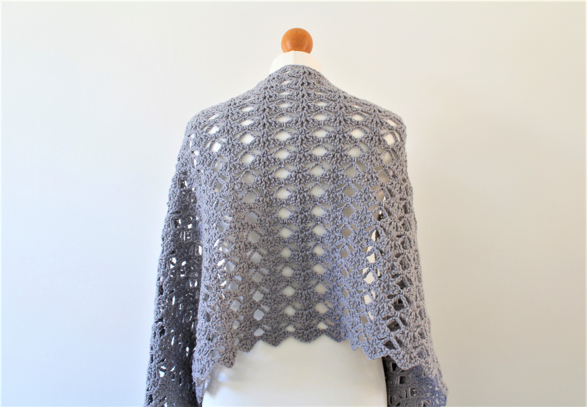 Bella Shawl - Free Crochet Pattern - Truly Crochet