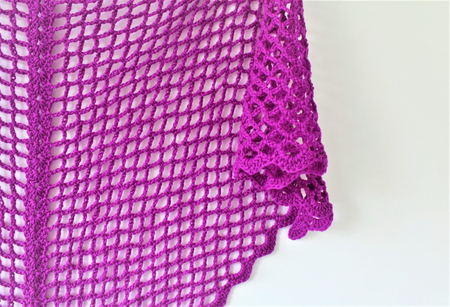 close up of the ends of the Eleanor triangle shawl pattern