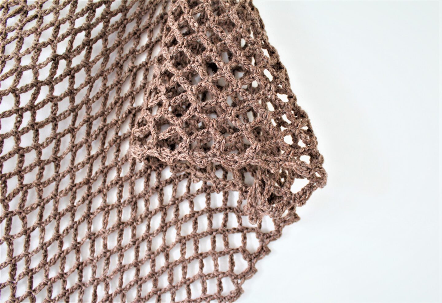 close up of the Eleanor asymmetrical shawl