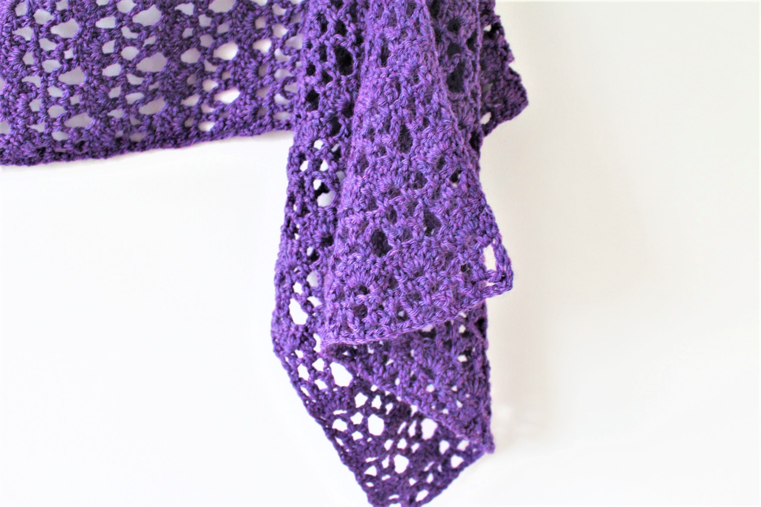 close up of the Alice Shawl