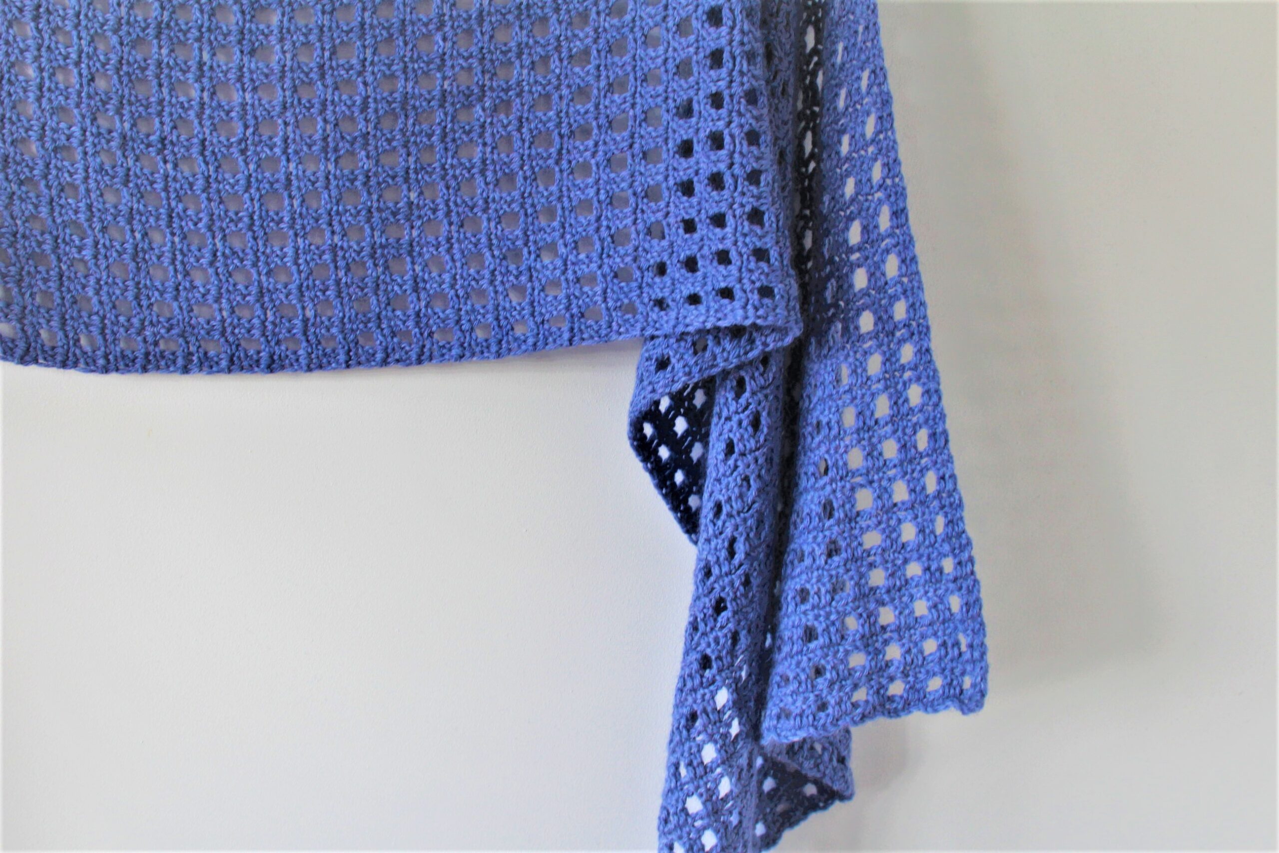 close up of kaylee sideways shawl