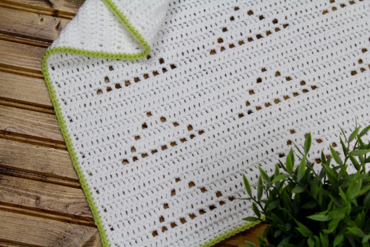 Little Triangles Baby Blanket Filet Crochet