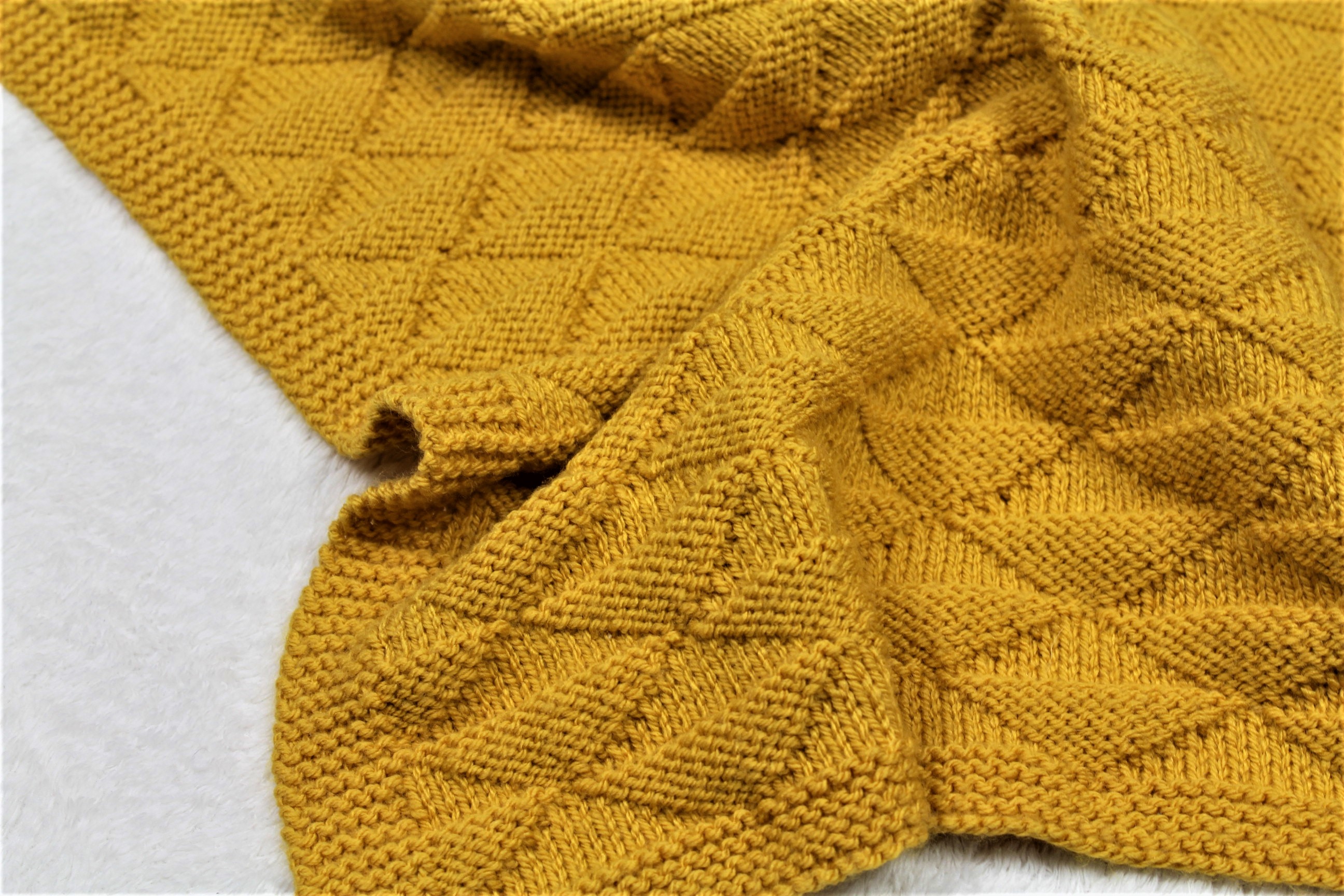 Albie Knit Blanket - Free Knitting Pattern