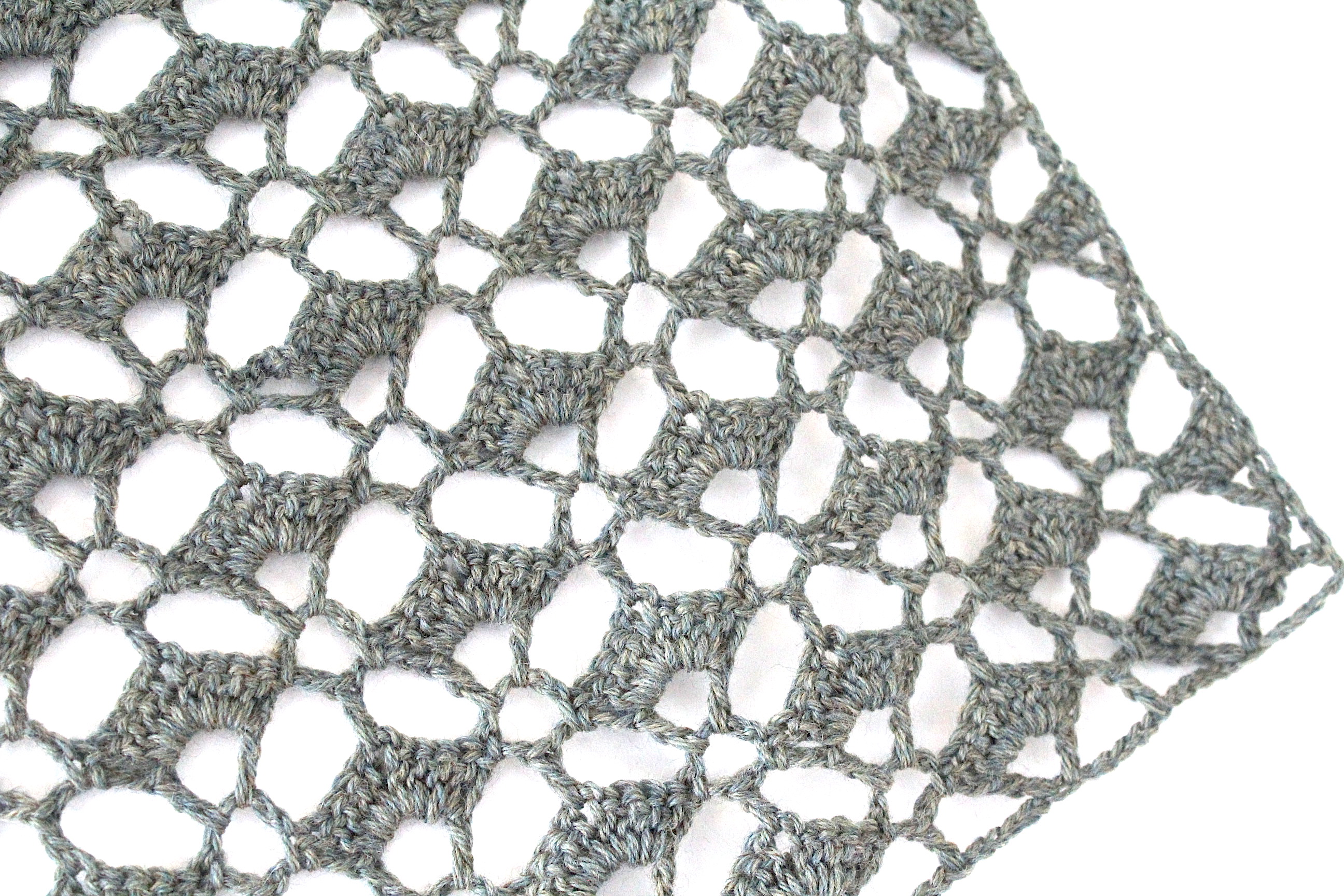 Sea Shells Shawl - Free Crochet Pattern