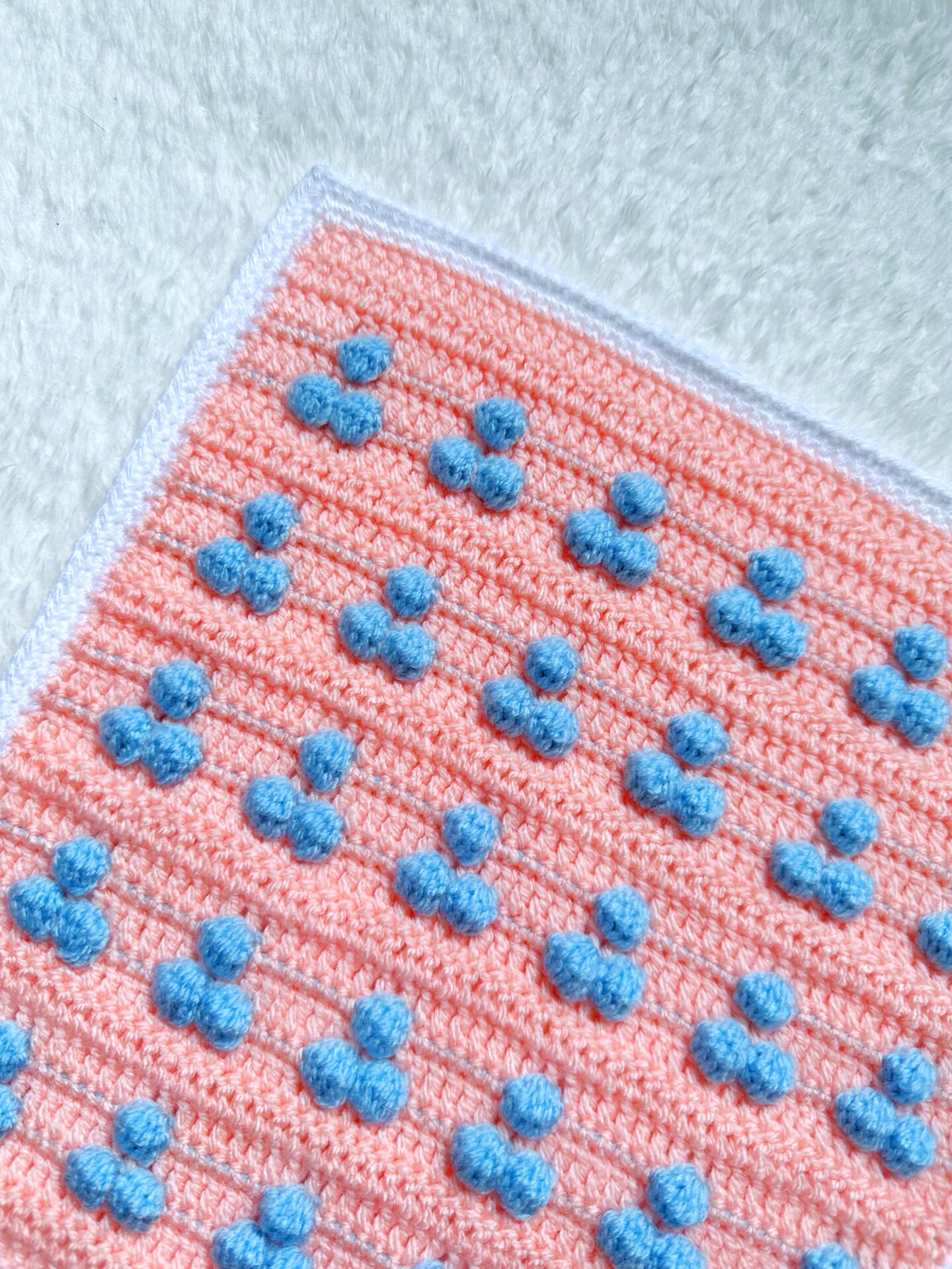 Free Crochet Pattern - Blossoming Bobble Blanket