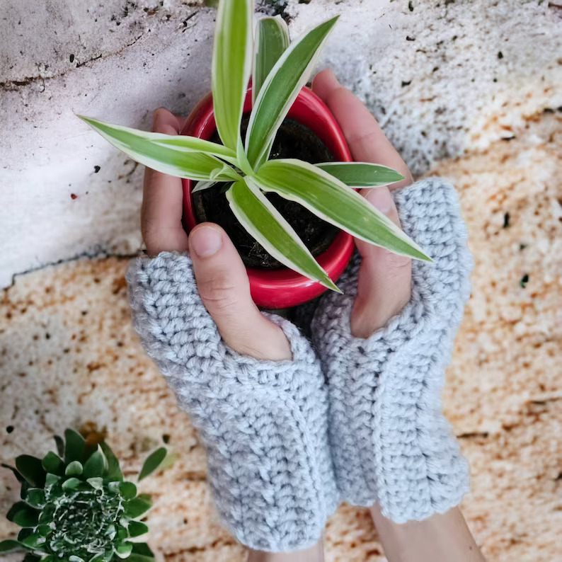 Fingerless gloves Crochet