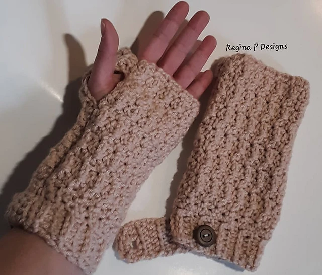 Barbed Fingerless Gloves