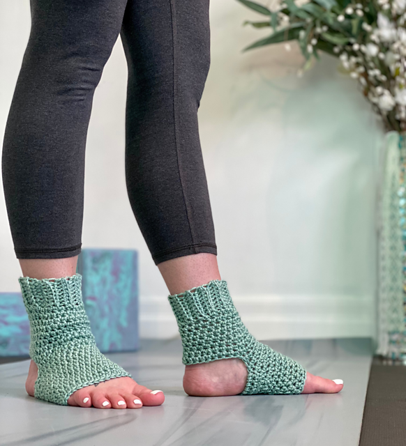 Crochet Perfect Yoga Socks with Free Pattern, Are you Yoga …