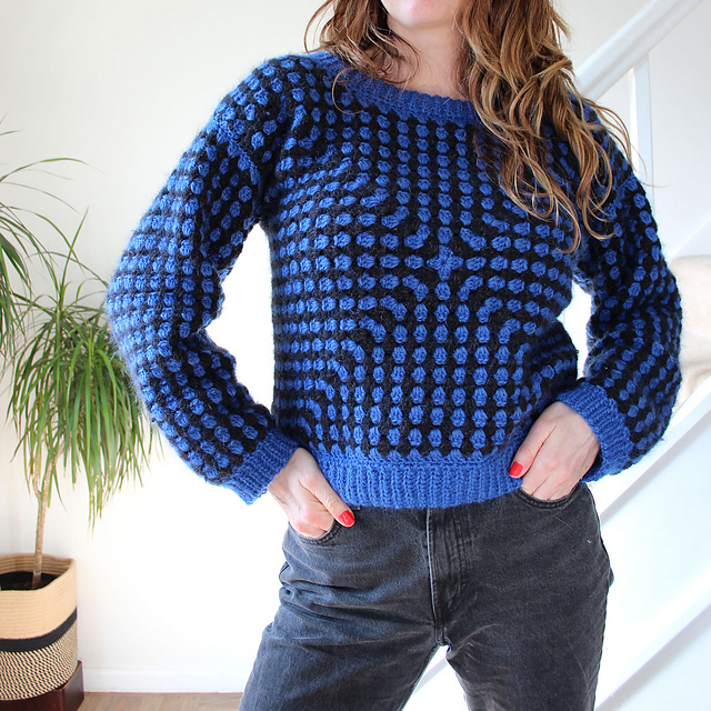 Womens Sweater Crochet Pattern (6197-25) ¦