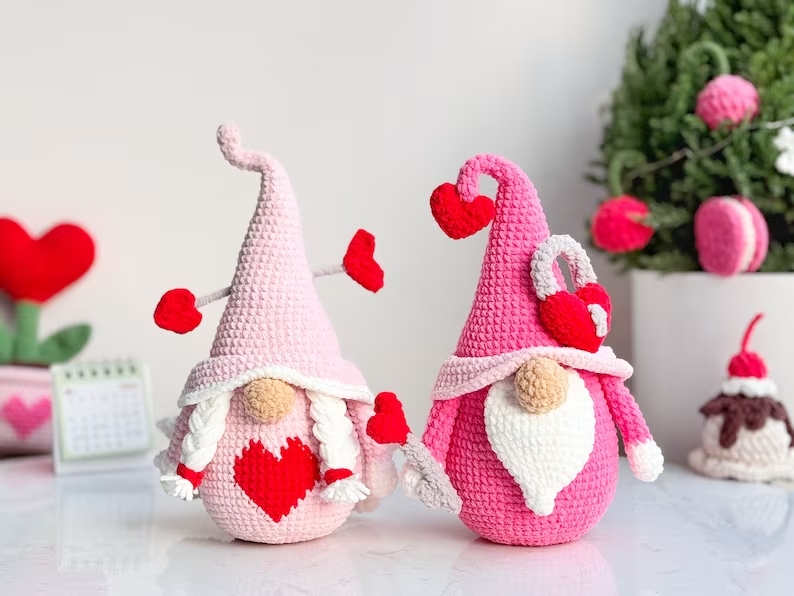 Love Couple Gnome Crochet Pattern
